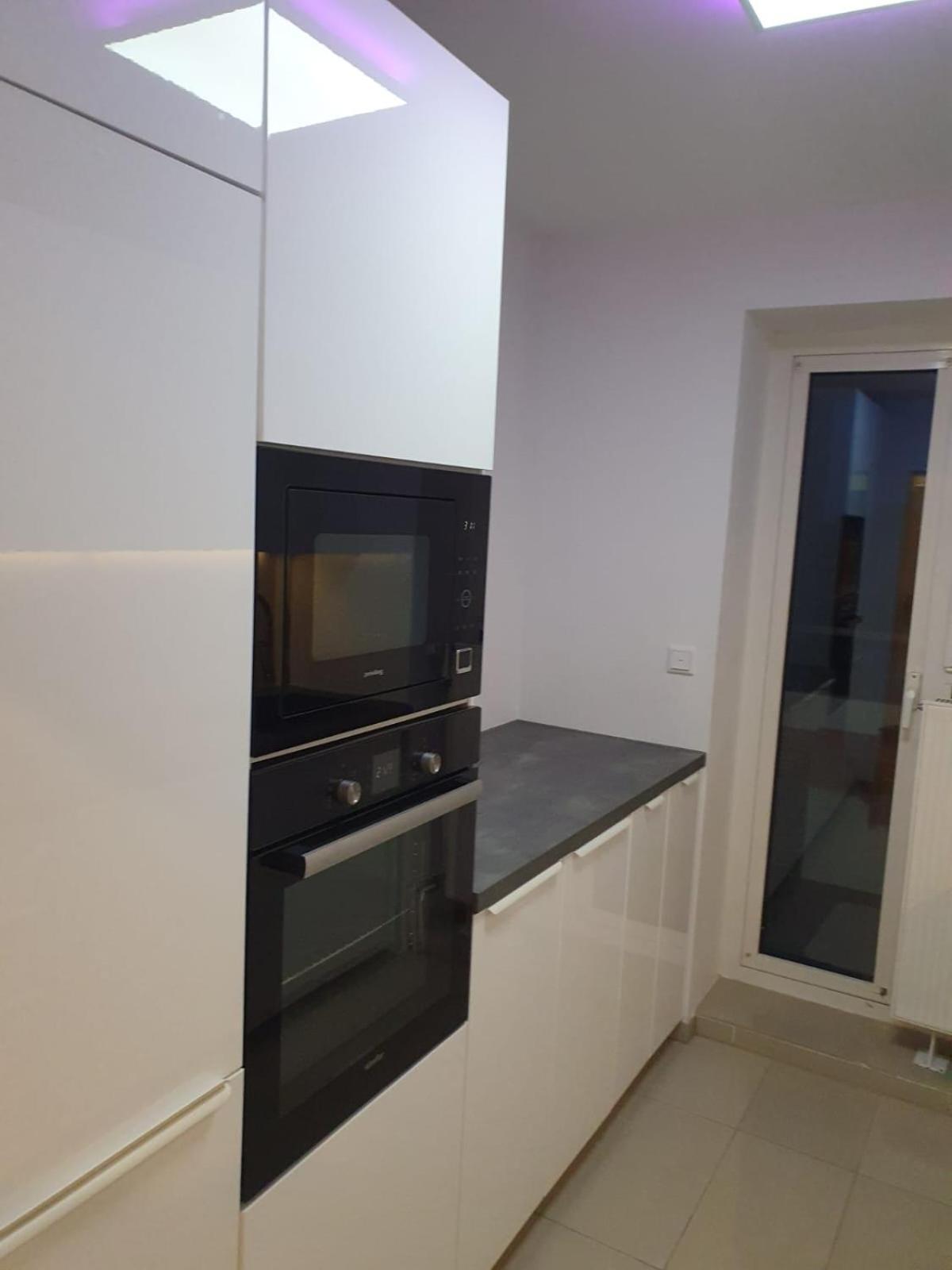 Appartement Moebeliertes Wohnen Auf Zeit Am Yachthafen à Bremerhaven Extérieur photo